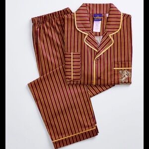 POTTERY BARN TEEN - New HARRY POTTER Gryffindor House  PAJAMA SET Size Medium